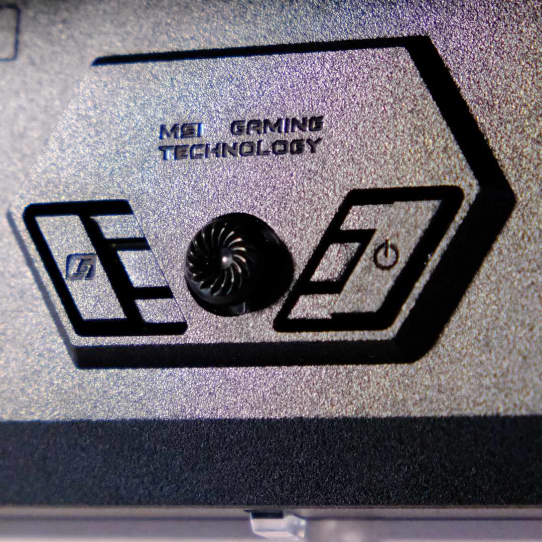 MSI MPG 272URX QD-OLED OSD joystick.