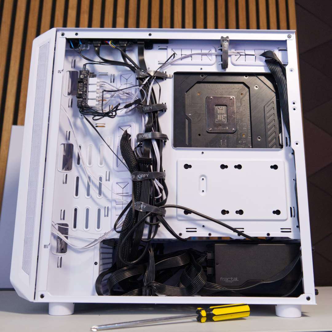 Endorfy Arx 700 White ARGB rear after building.