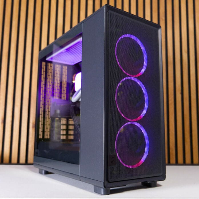 Fractal Design Epoch shining RGB lighting.