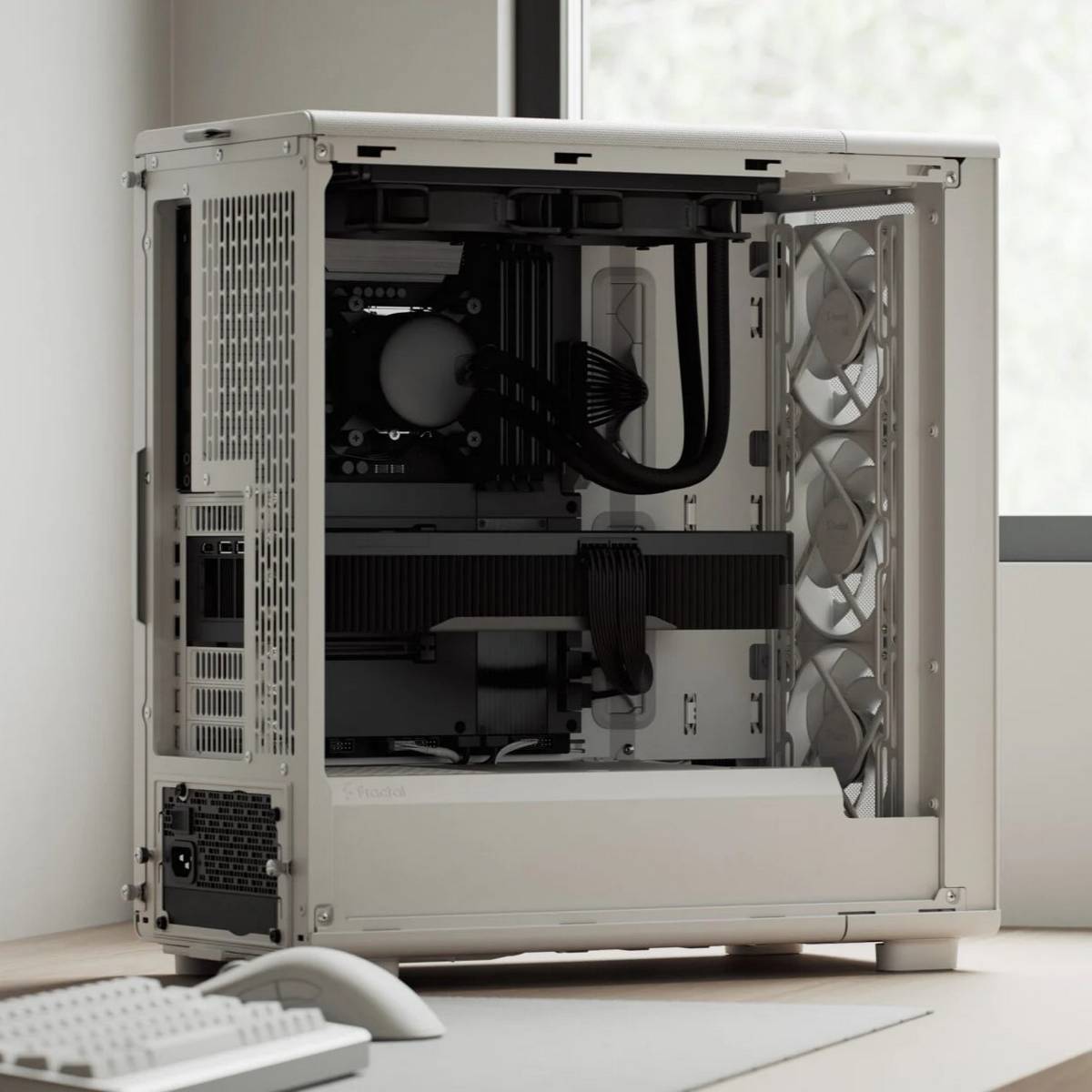 Fractal Design Epoch case.