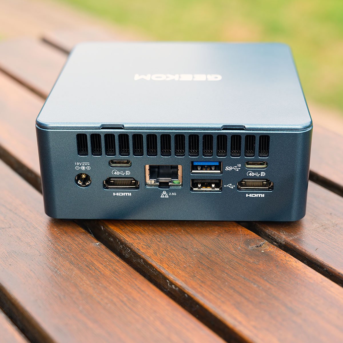 Geekom IT12 2025 Edition - Rear Ports