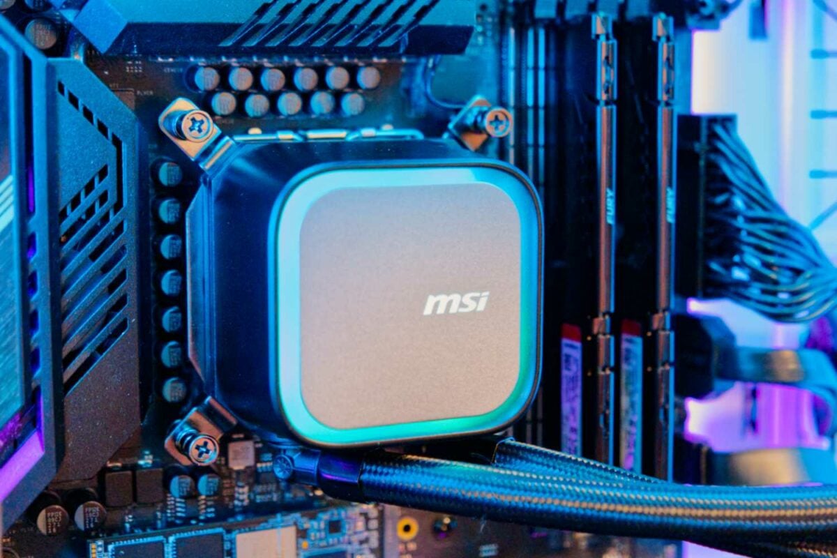 MSI MAG CoreLiquid A13 360 glowing blue.