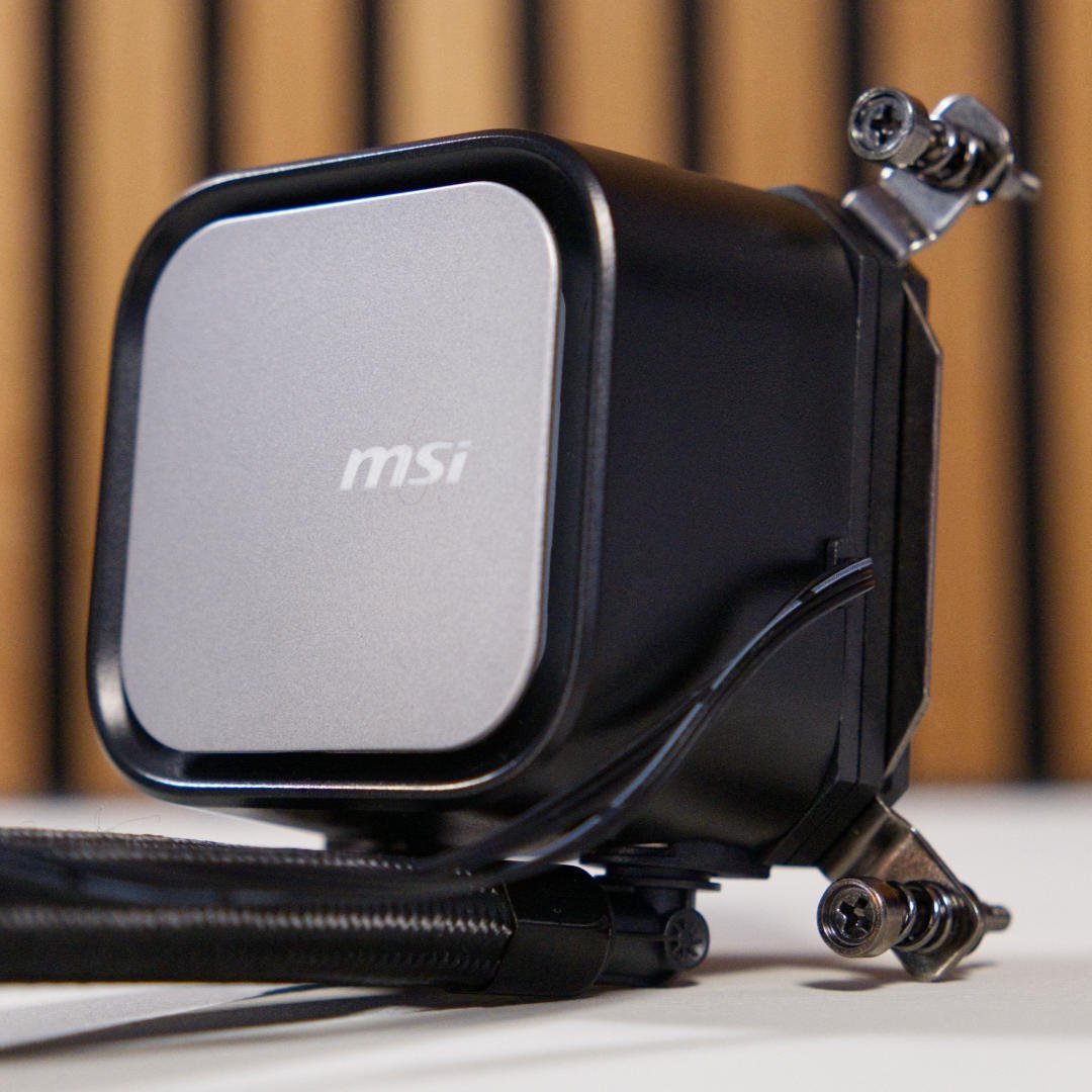 MSI MAG CoreLiquid A13 360 pump.