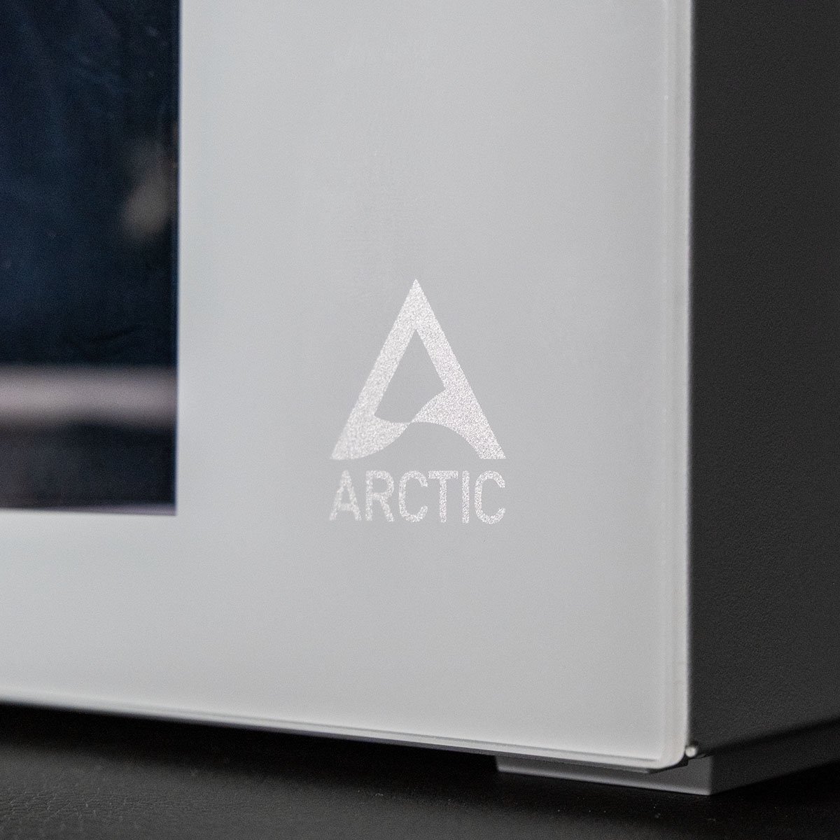 A close-up of the Arctic logo on Xtender VG's front panel.