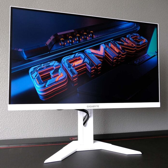 Askew angle of Gigabyte M27QA Ice gaming monitor.