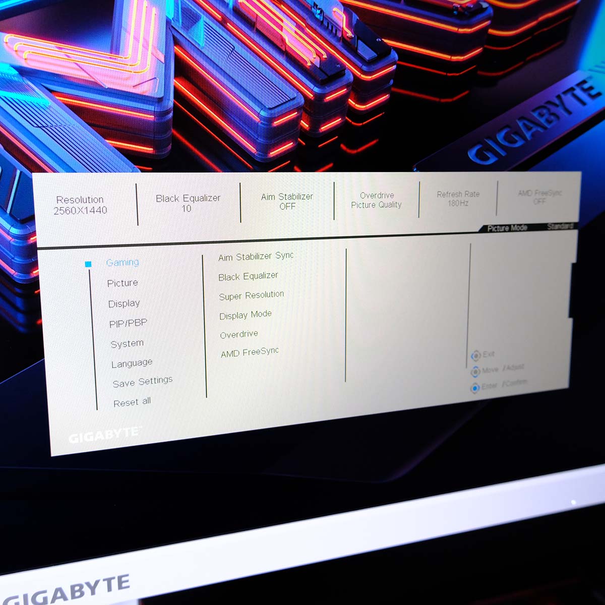 OSD on Gigabyte M27QA Ice.