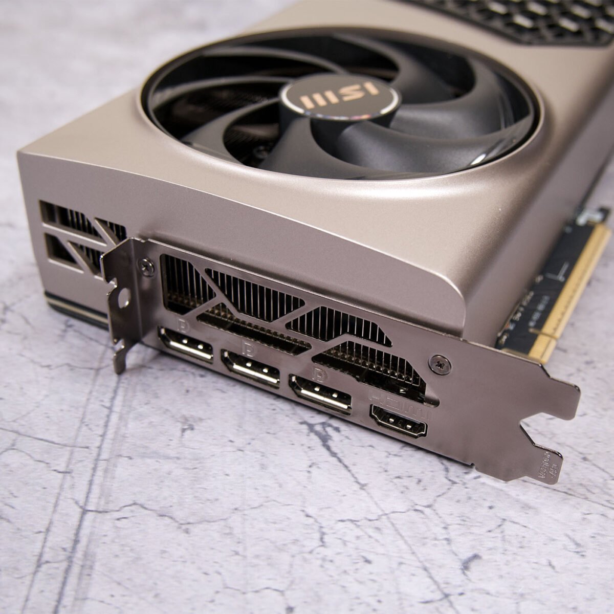 MSI GeForce RTX 5080 16G Expert - I/O Ports