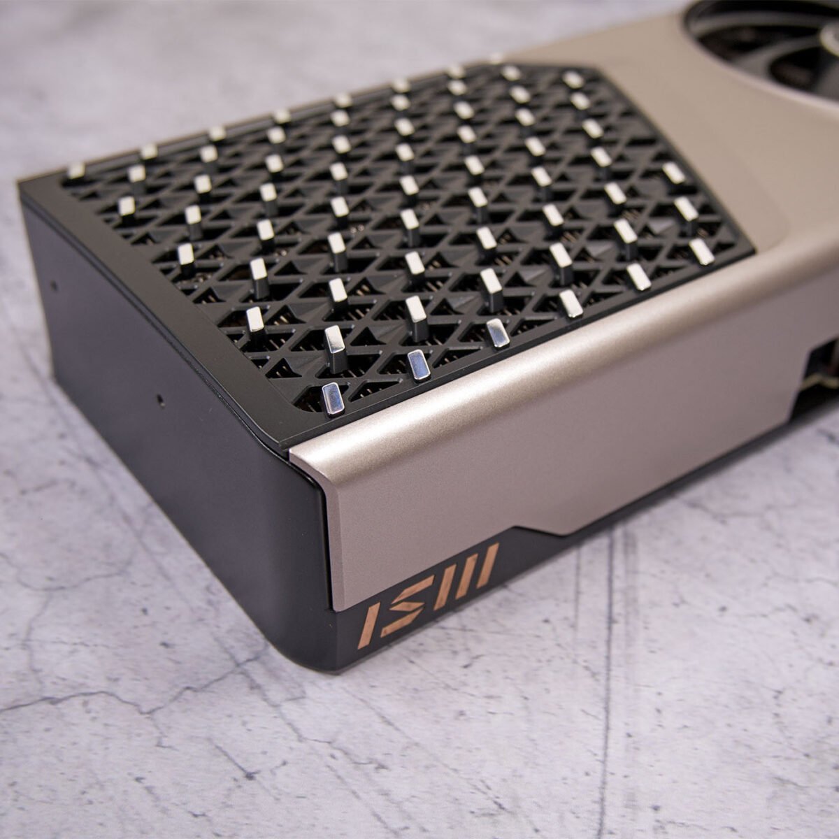 MSI GeForce RTX 5080 16G Expert - Vent