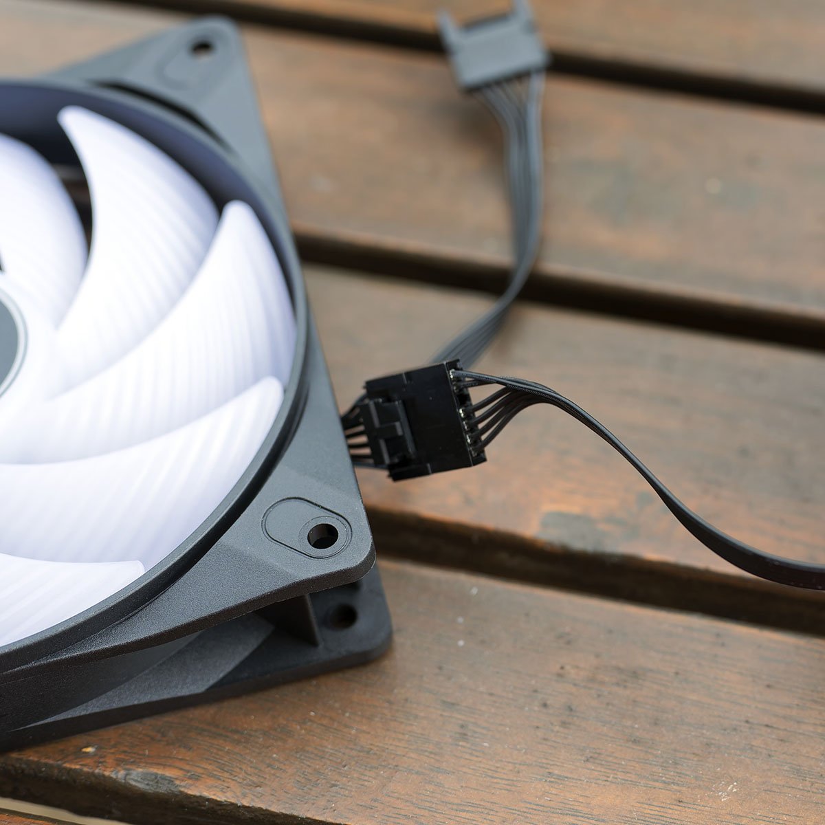 A close-up of be quiet! Pure Loop 3 LX 360's fan header.