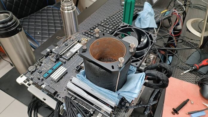 LN2 overclocking rig.