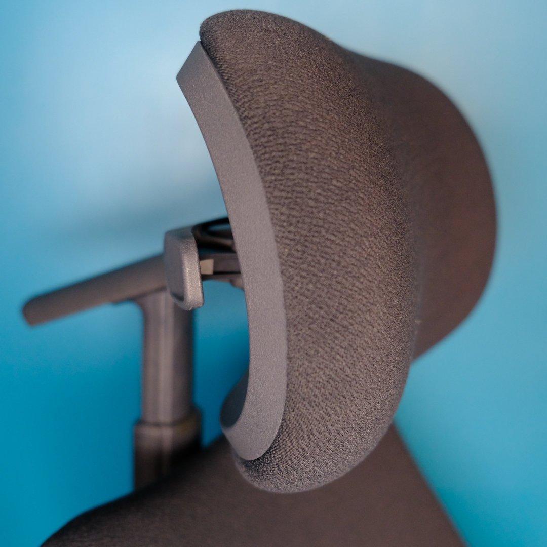 LiberNovo Omni - headrest.
