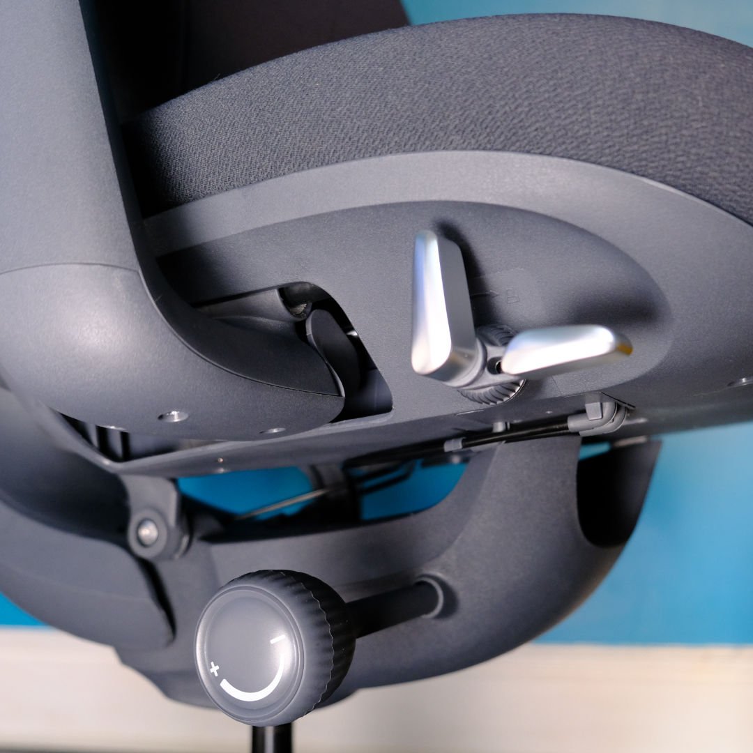 LiberNovo Omni - tilt lever.