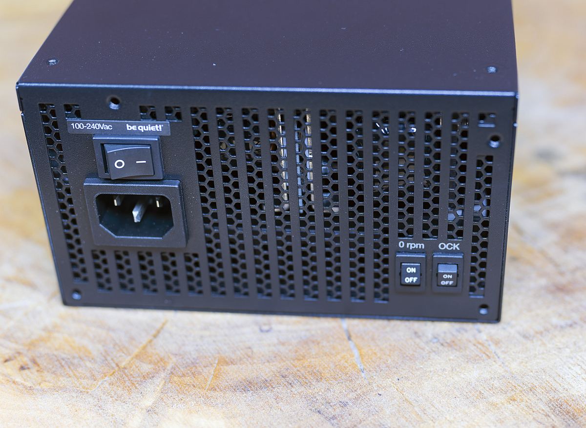 BQ Dark Power 14 1000W rear, with power connection, power button, 0 rpm button, OCK button, PSU, power supply unit