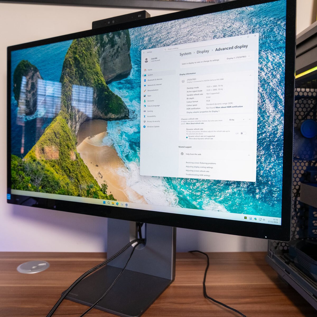Philips Brilliance 5K 27E3U7903 - Display Information