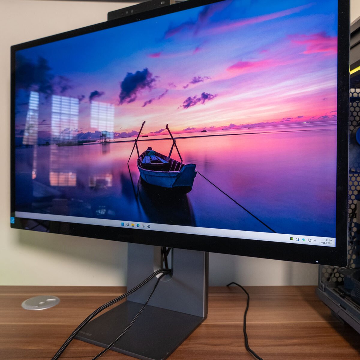 Philips Brilliance 5K 27E3U7903 - Glossy Panel