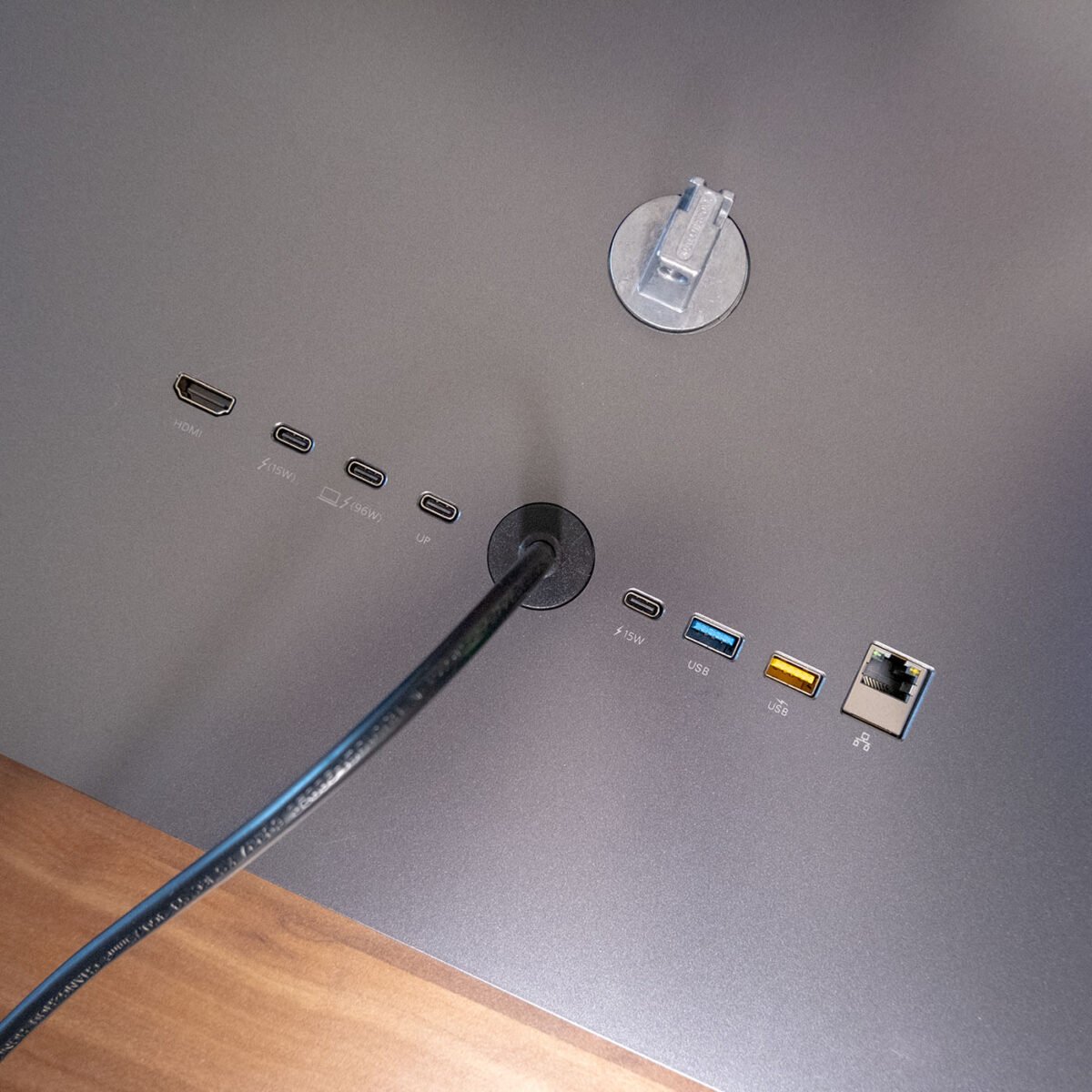 Philips Brilliance 5K 27E3U7903 - Rear Ports