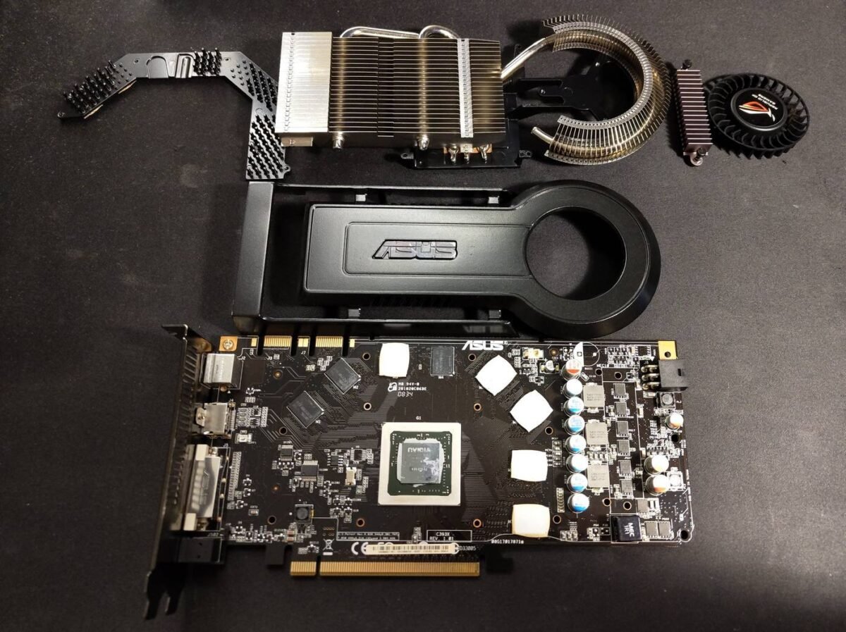 Asus ROG Matrix 9800 GT - cleaned.