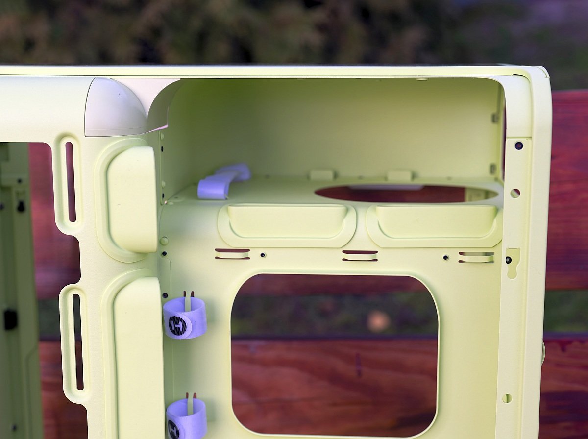 Hyte X50 back side, PSU chamber