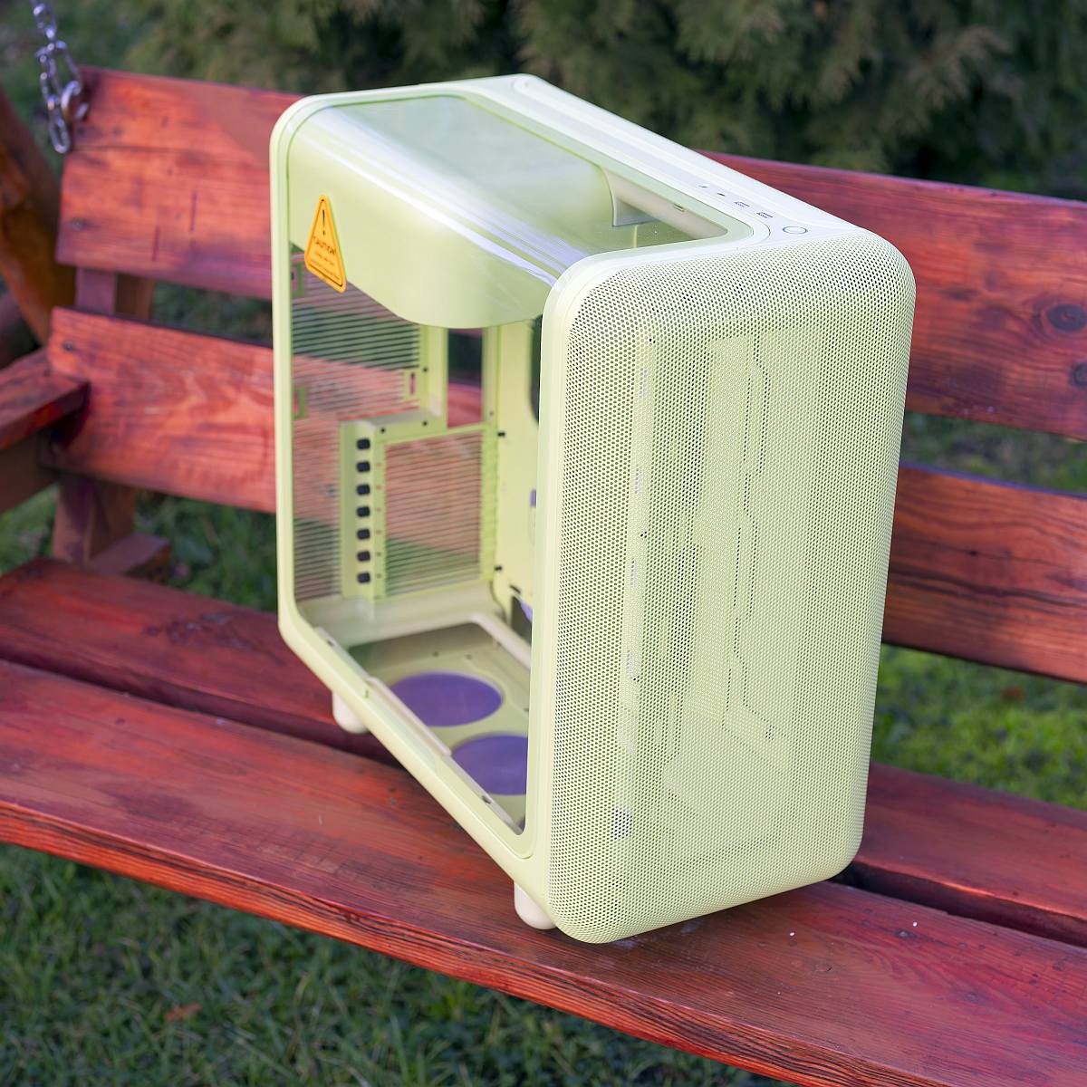 Hyte X50 exterior, overall view