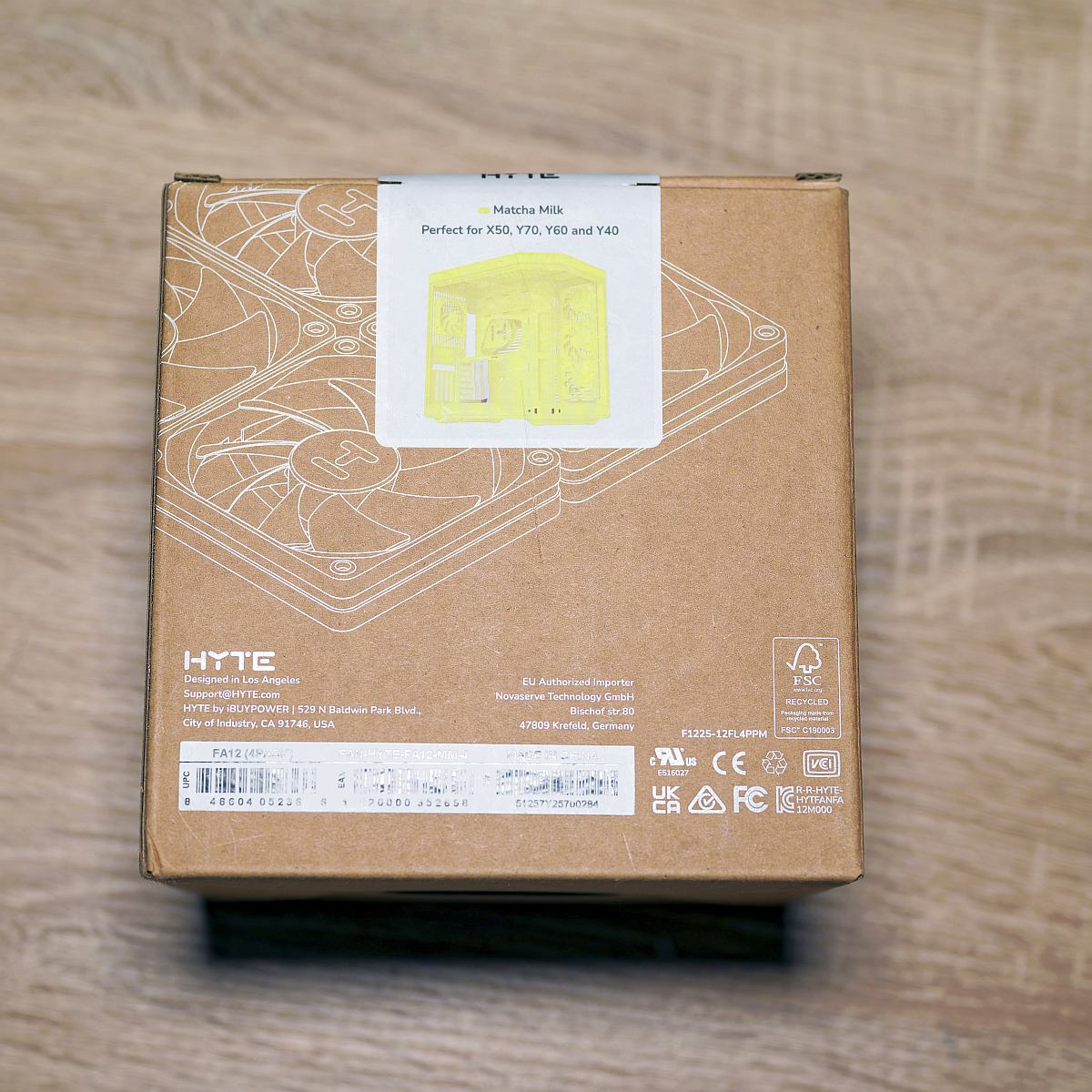 Hyte X50 fan, box front, FA12, F1125-12FL4PPM