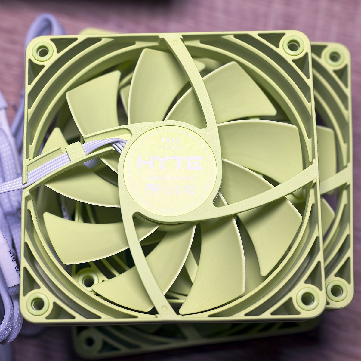 Hyte X50 fan, back, FA12, F1125-12FL4PPM