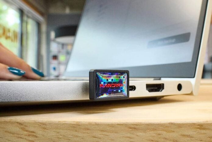 Sandisk Extreme Fit USB-C Flash Drive.