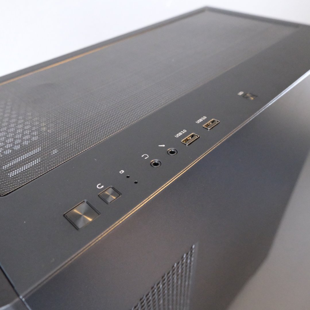 A top-down view of the USB ports on the top of the PCSpecialist Vortex BF 25 case.