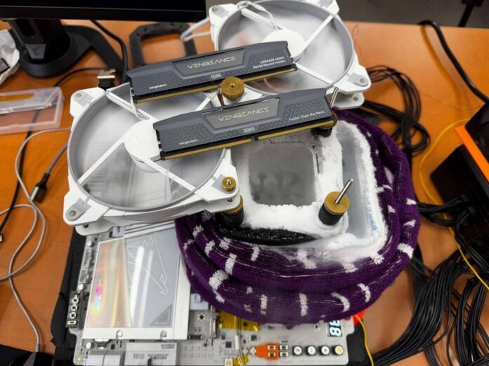 sergmann DDR5 world record machine.