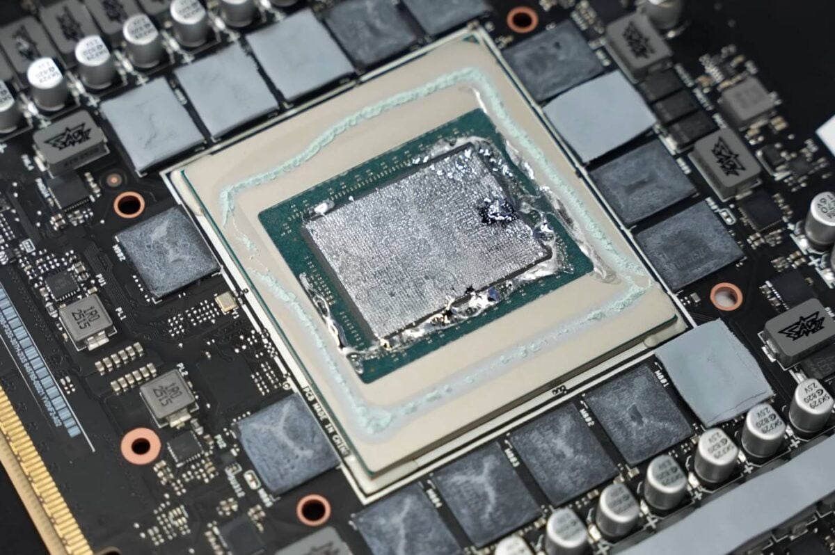 Asus ROG Matrix Platinum RTX 5090 - GPU.