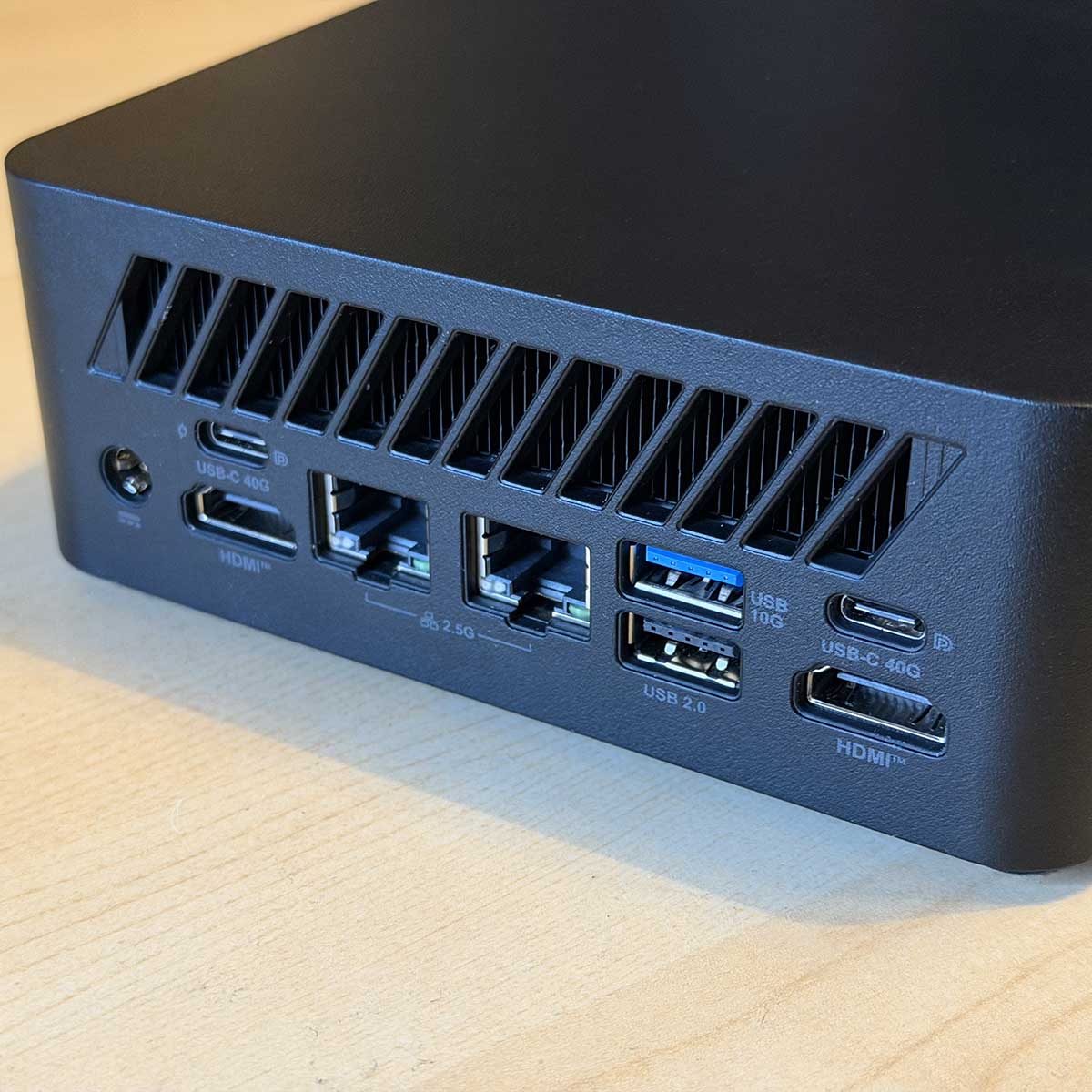 MSI Cubi Z AI 8M review: Rear ports