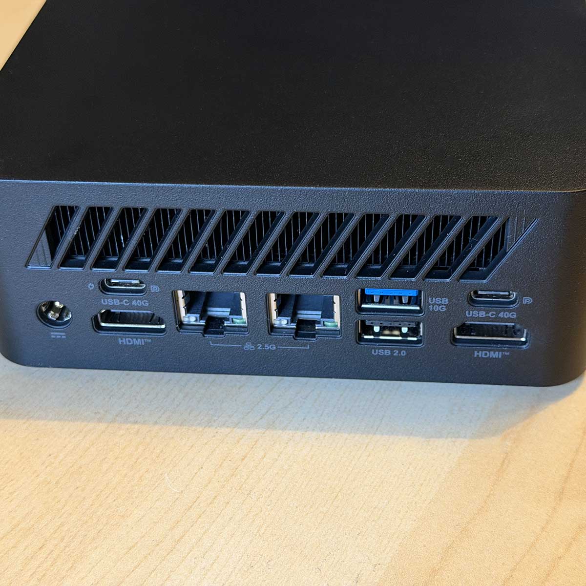 MSI Cubi Z AI 8M review: Rear ports