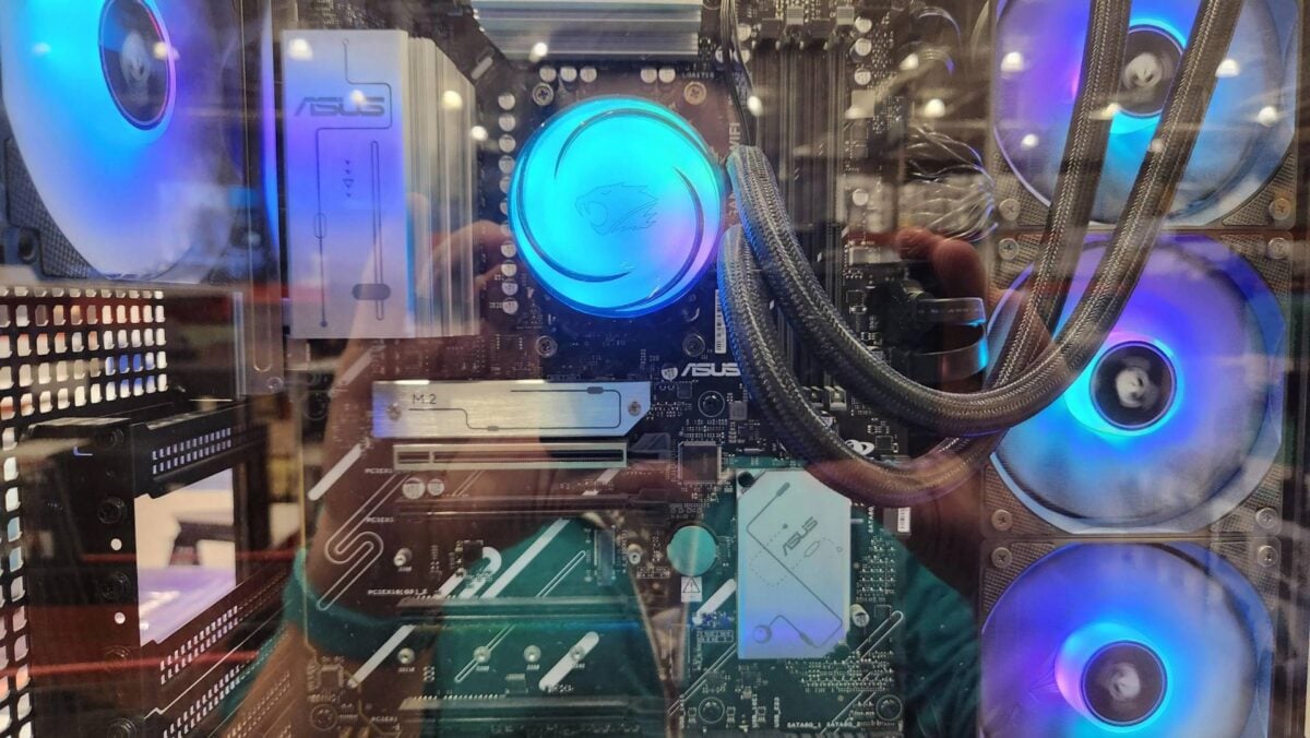 Costco removing DDR5 modules from display PCs.