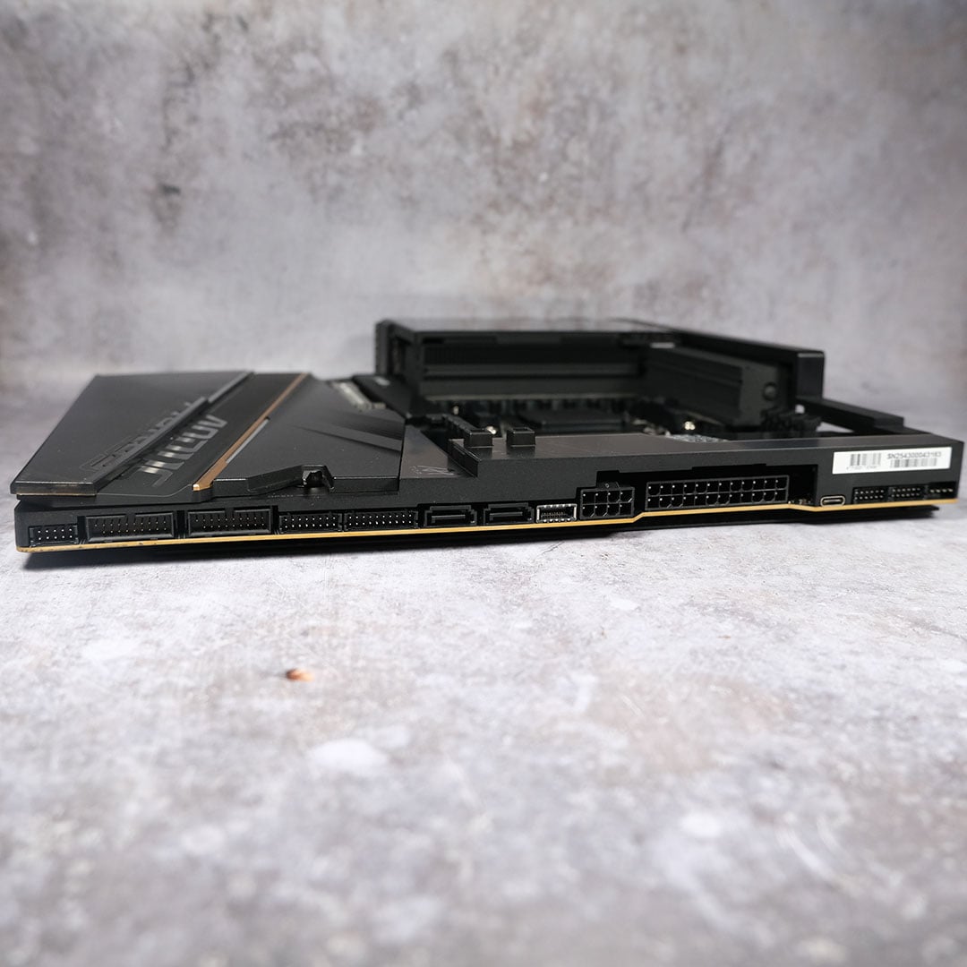 The internal heads of Gigabyte X870E Aorus Xtreme X3D AI TOP, running along the motherboard's side.