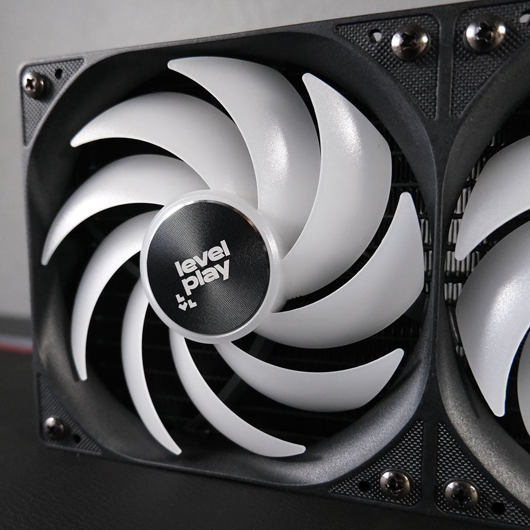 A close-up of one of the Levelplay Combat Liquid 360 HUD's fans.