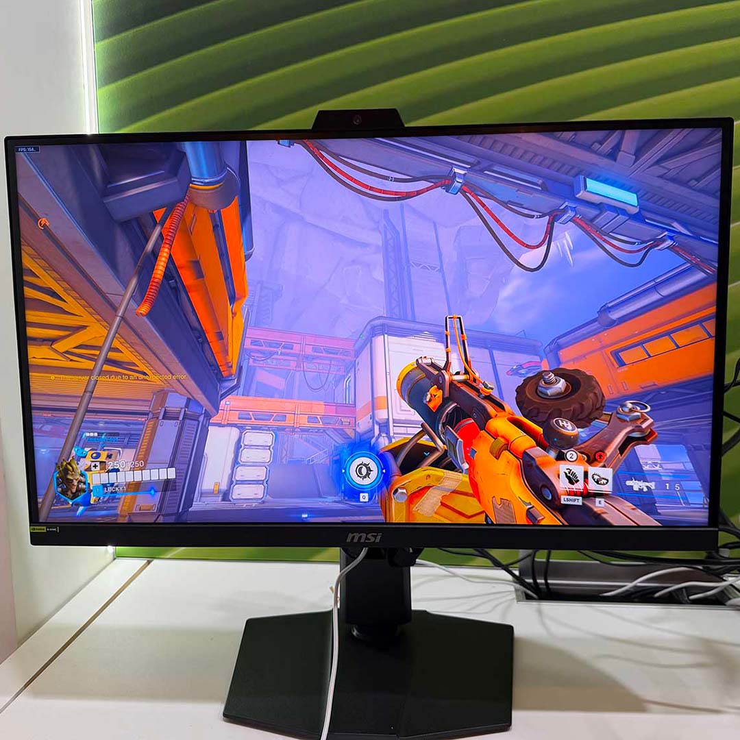 The MPG 272QRF X36 displaying Overwatch 2 gameplay.