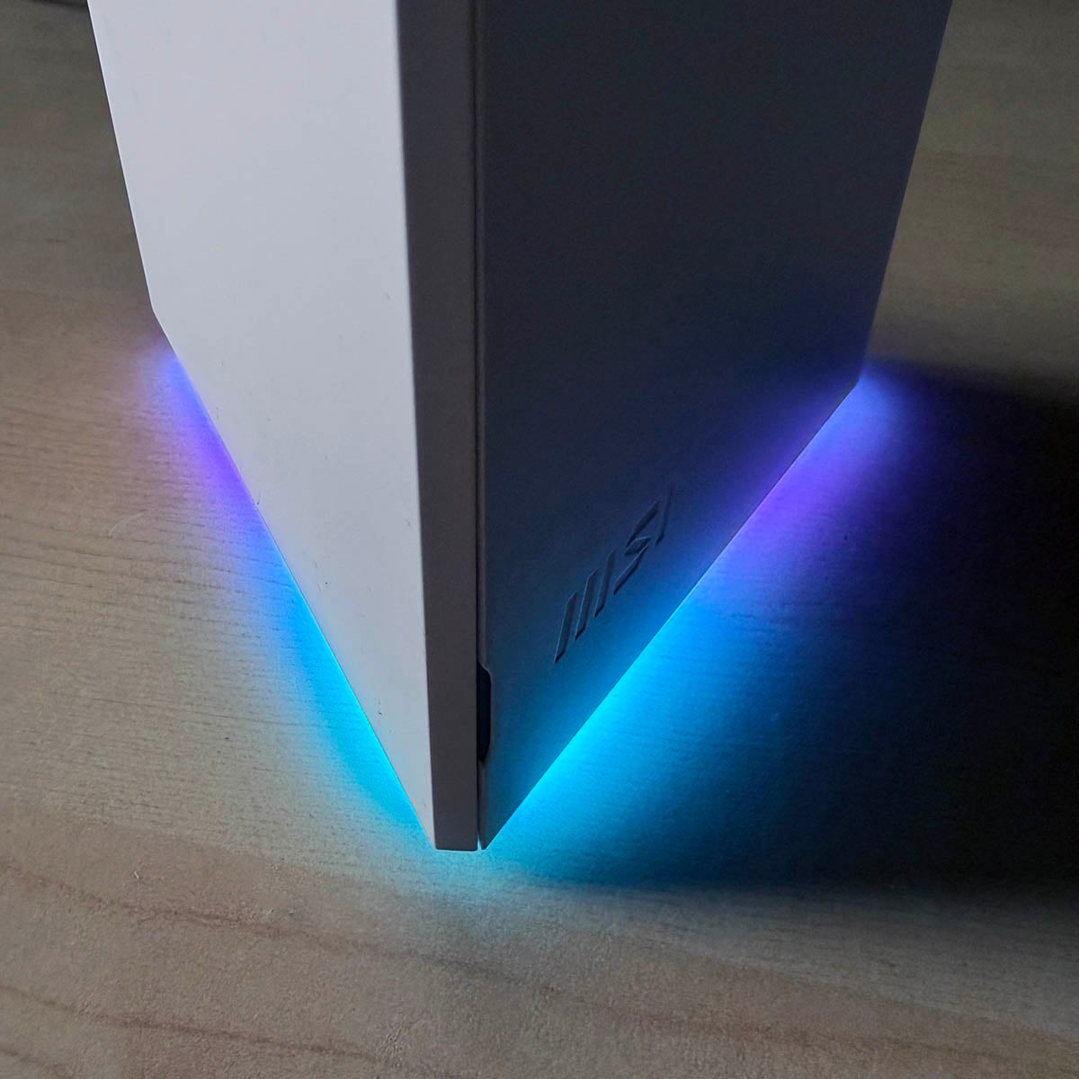 MSI Roamii Be Pro review: Light spill