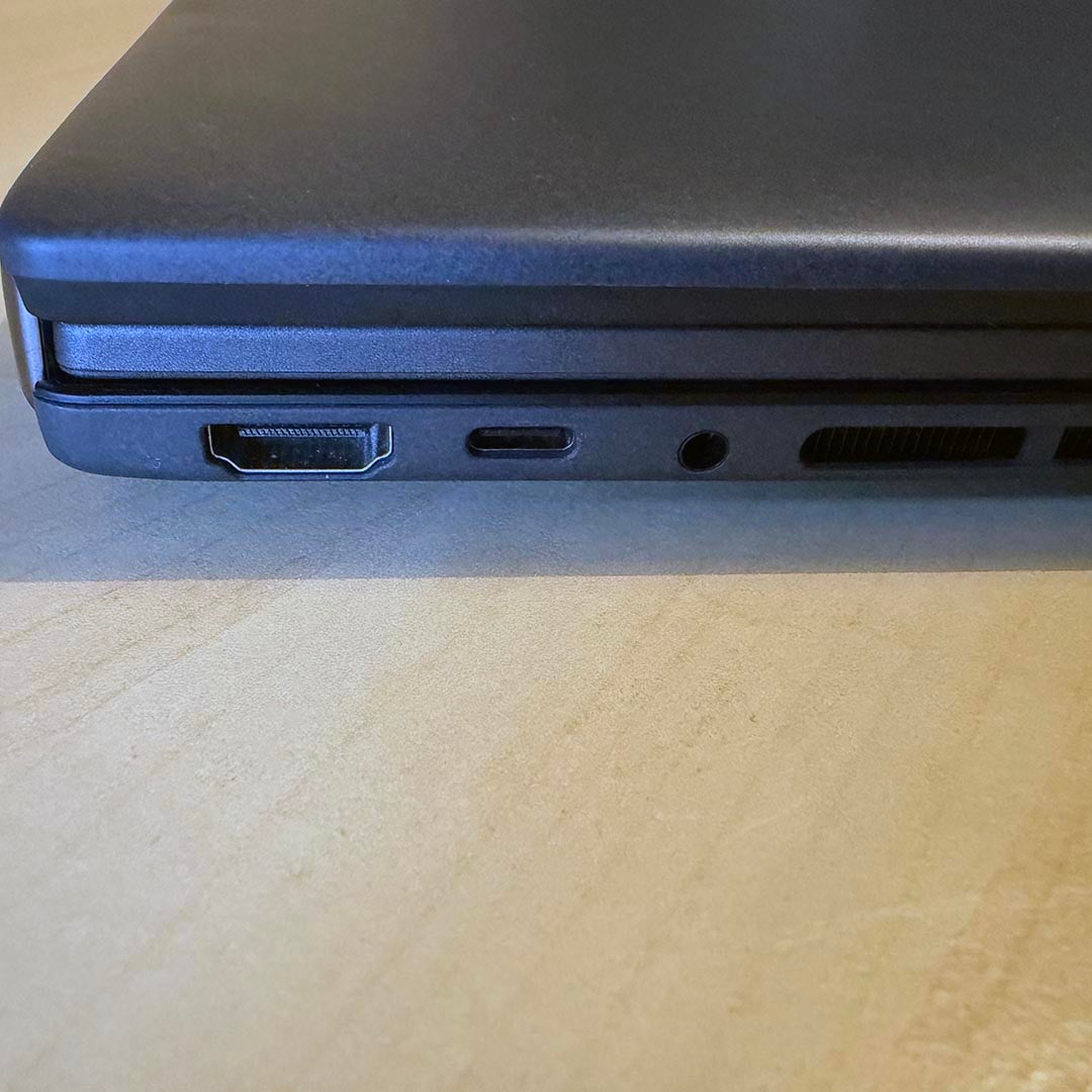 Asus Zenbook 2026 review: left hand ports