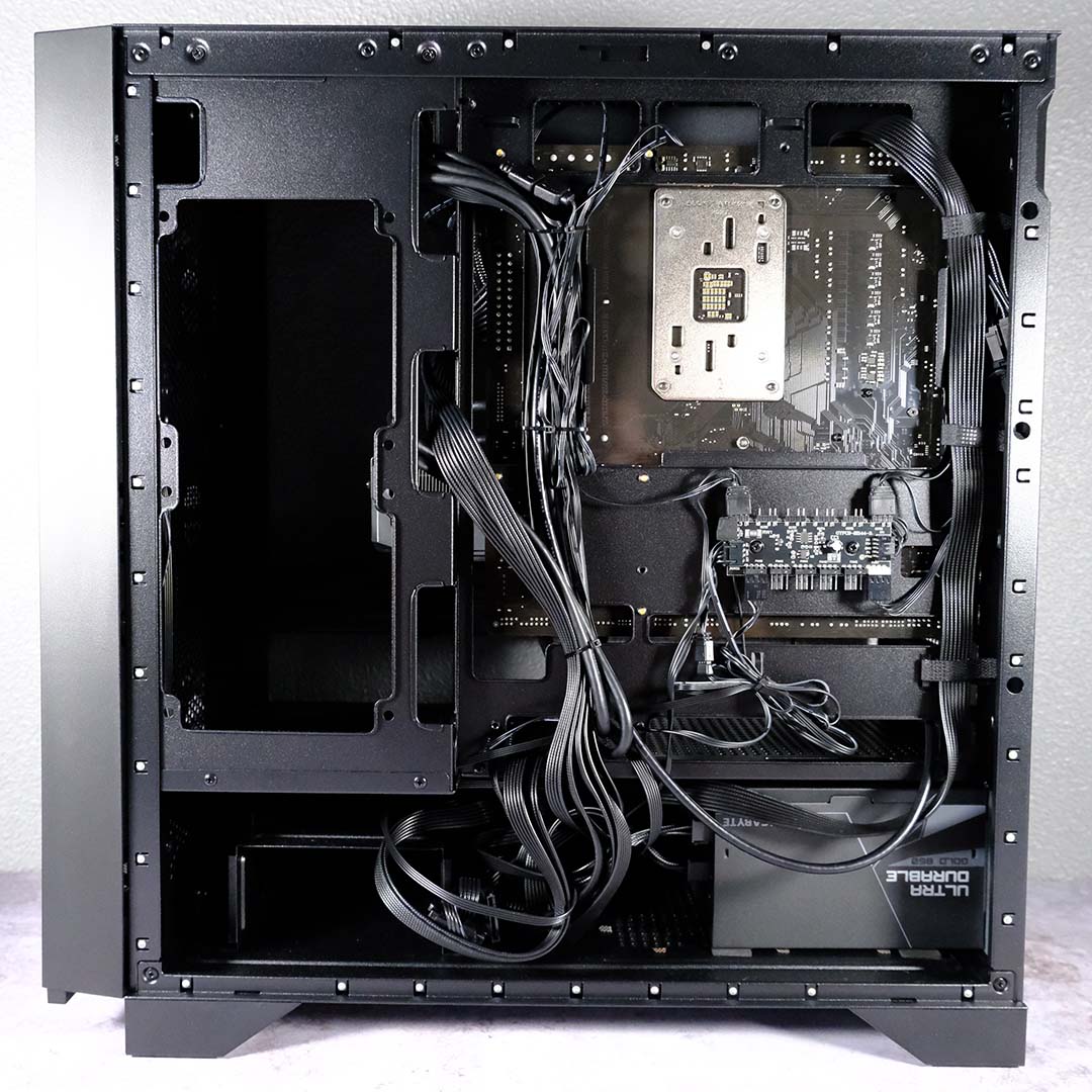 A wide shot of the Gigabyte Aorus Prime 5, from the side, panel removed.