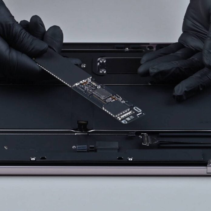 Apple MacBook Neo - mainboard.