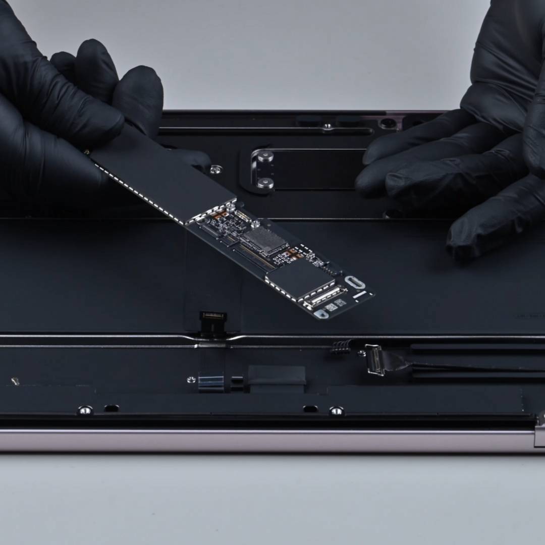 Apple MacBook Neo - mainboard.