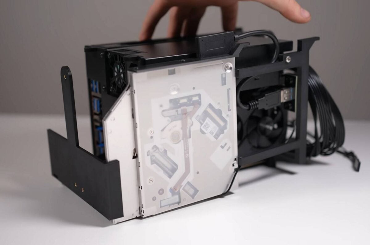 Xbox Series X PC mode - optical drive.