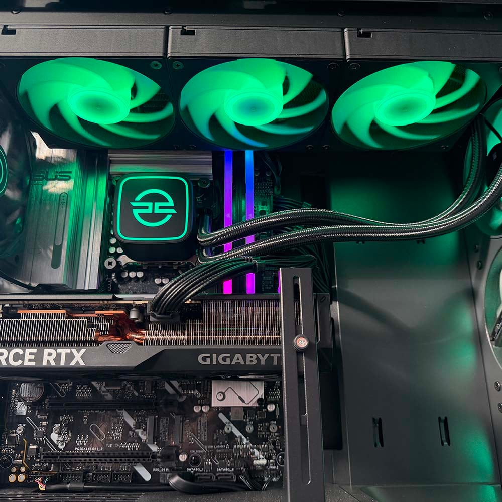 PCSpecialist Phantom internals, showing 360mm AIO cooler