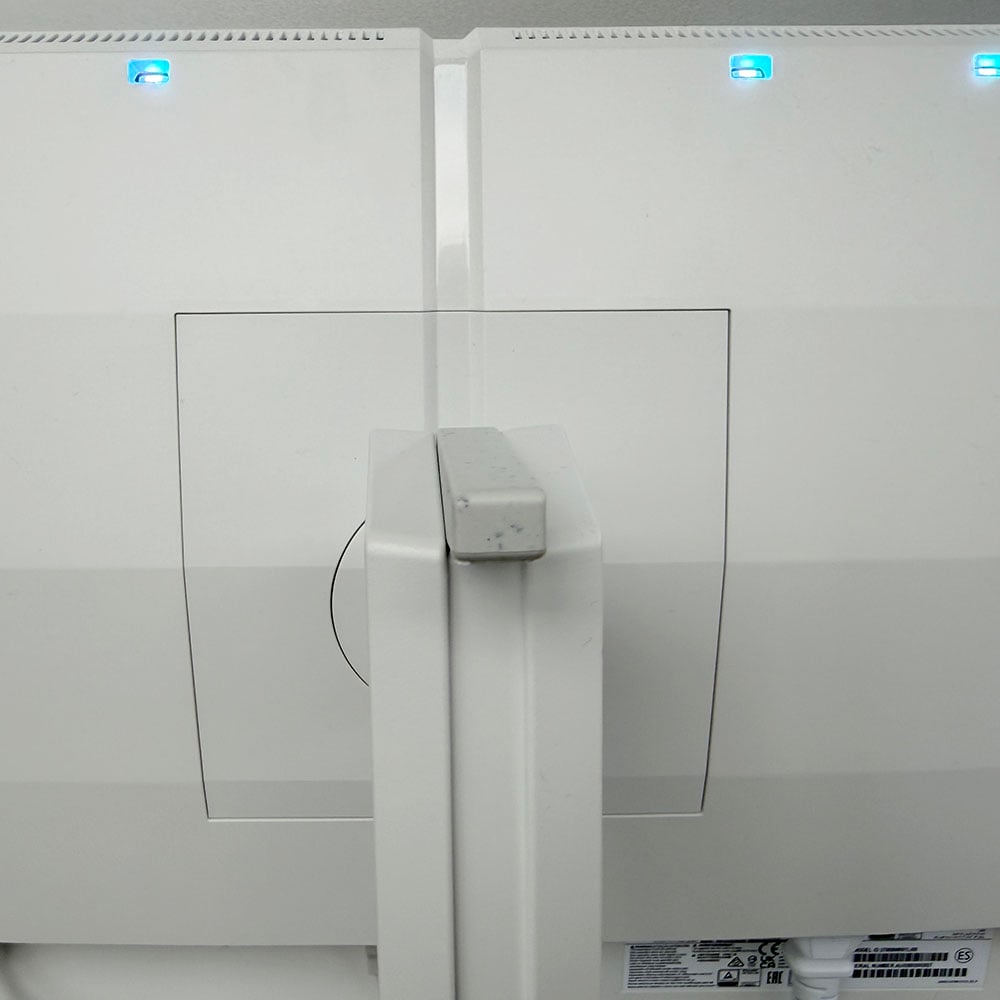 Philips Evnia 27M2N6501L back of monitor stand