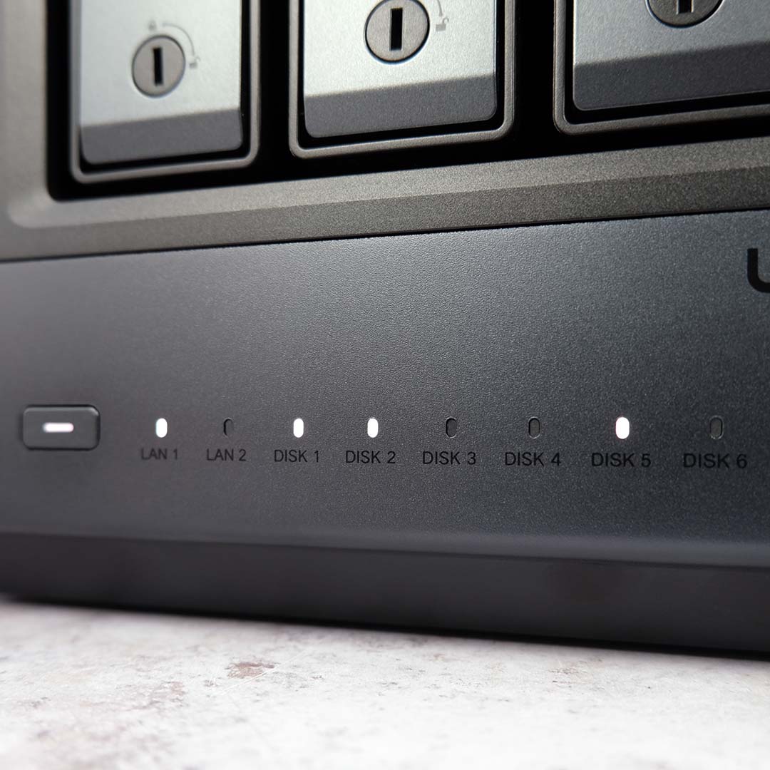 A close-up of status LEDs on the Ugreen NASync iDX6011 Pro.