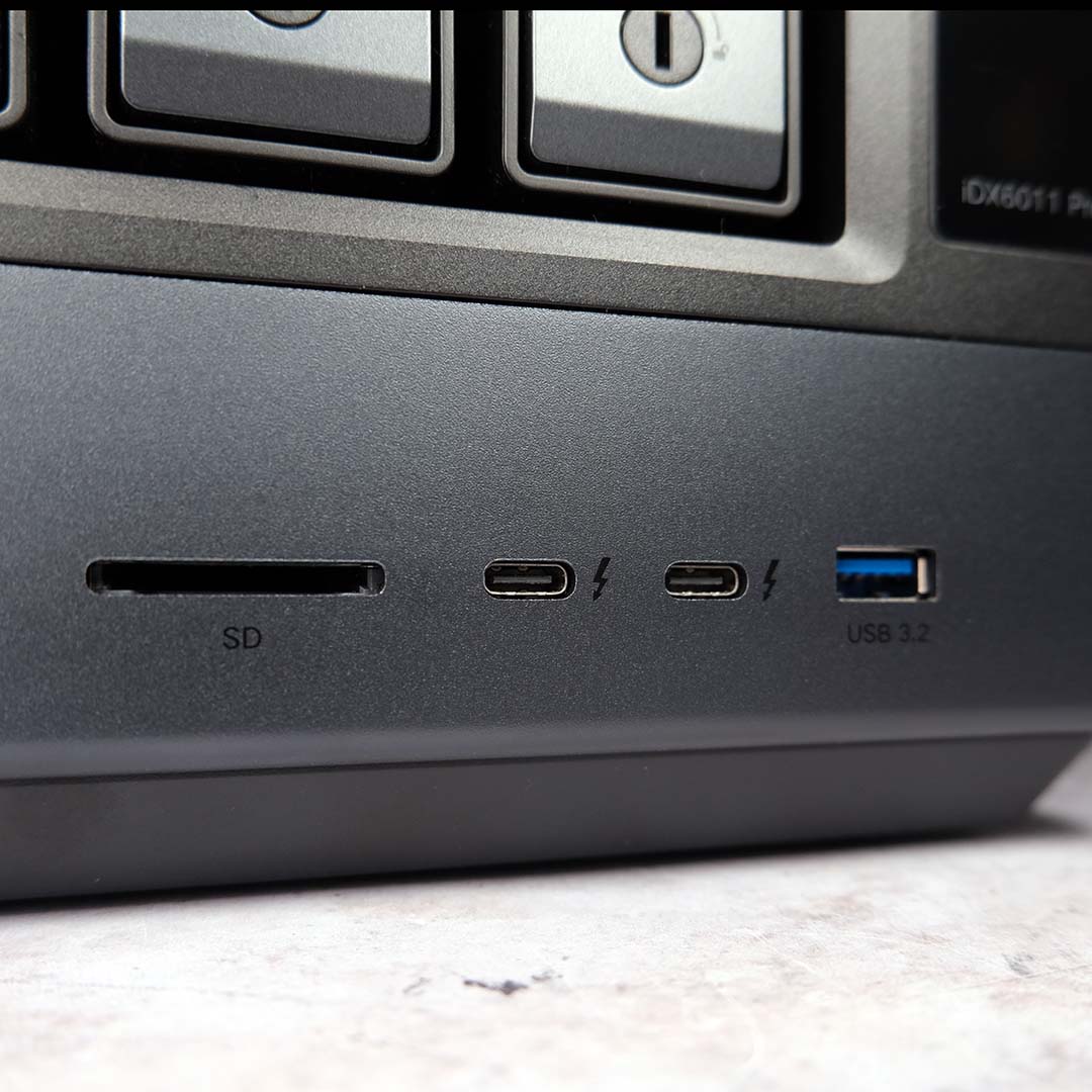 A close-up of the Ugreen NASync iDX6011 Pro's front ports.