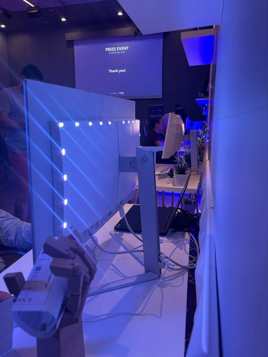 Philips Evnia 32M2N8900P Back