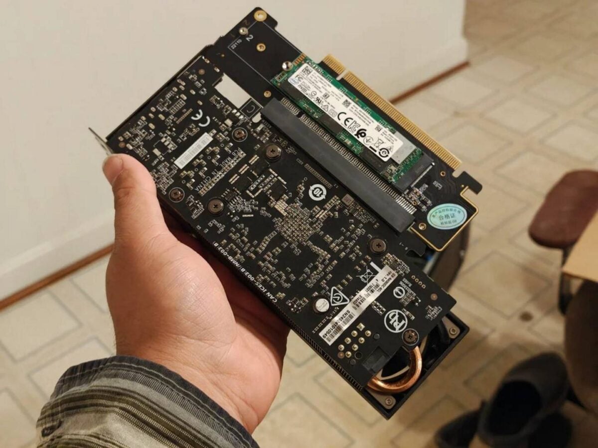 PCIe to PCIe + M.2 adatper - back.