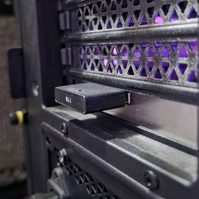 Xbox Series Expansion Cards used on PC.