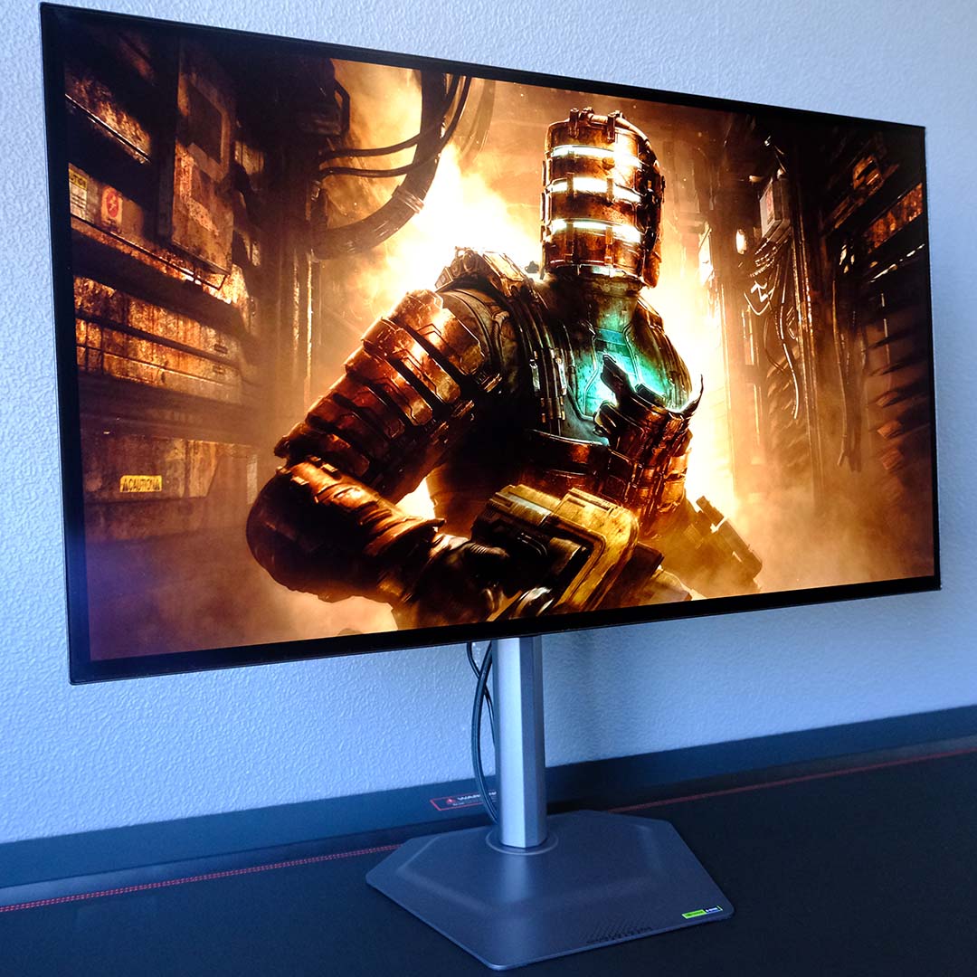 Key art from Dead Space, displayed on a Gigabyte MO27Q28G monitor.