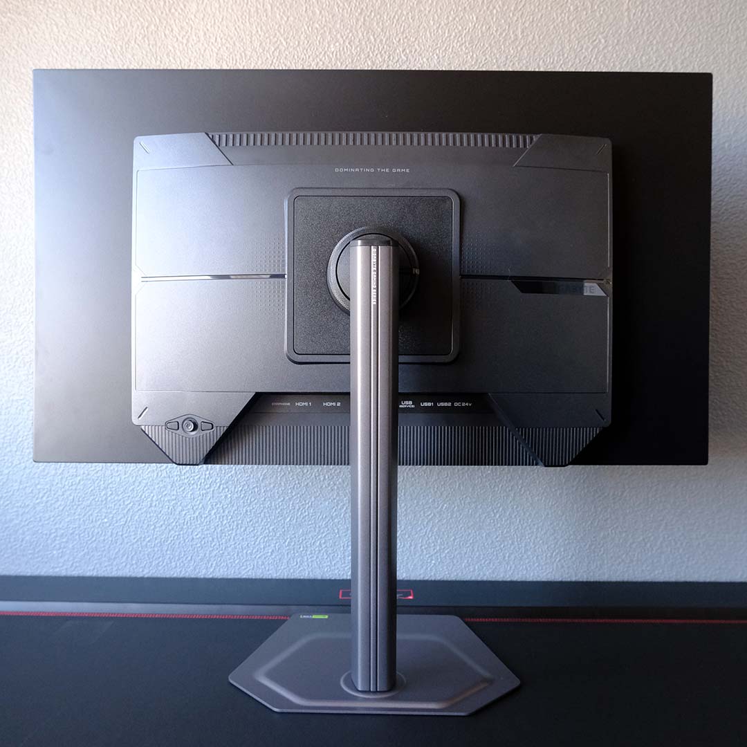 The rear of the Gigabyte MO27Q28G monitor.